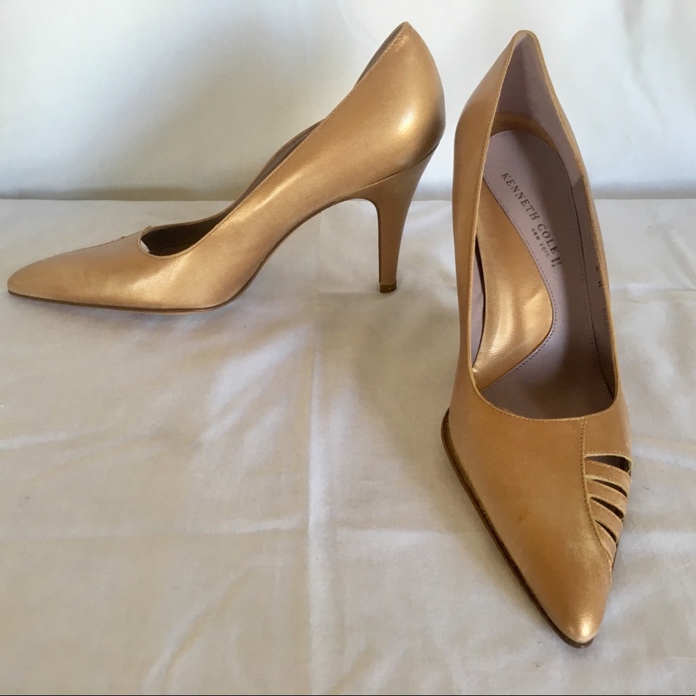 Kenneth Cole Heels - Picture 2 of 8